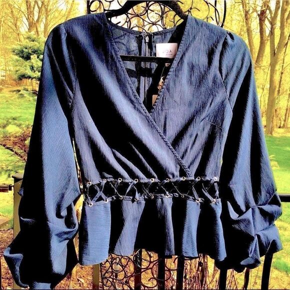 NWT J.O.A. RUFFLED SLEEVE CUT OUT WAIST BLOUSE S - Picture 7 of 15